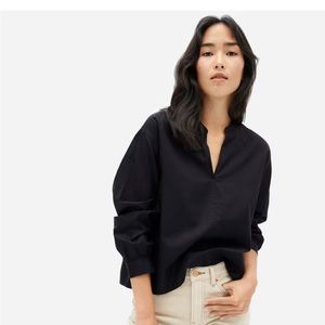Everlane The Silky Cotton Split-Neck Blouse